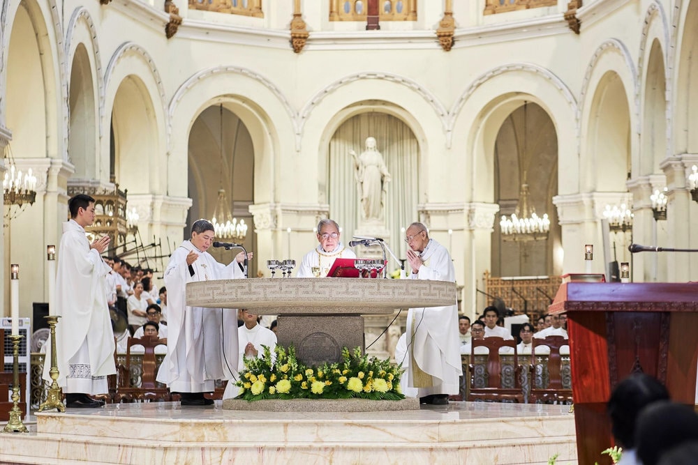 Experience the solemn beauty of a Mass at Notre Dame Cathedral of Saigon